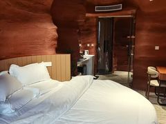 -幸栖洞穴设计酒店(成都春熙路店)