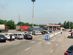 -辽河服务区-停车场