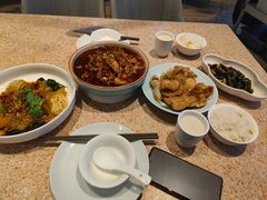 -红樱桃·欢乐餐厅(太原里店)