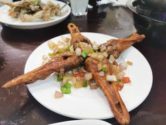 鸭下巴-余杨鸭鸭餐厅