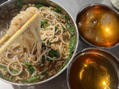 -正宗杨记普洱酸醋米线(总店)