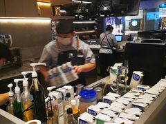 -瑞幸咖啡(外滩SOHO店)