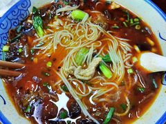 酸菜肉丝米线-小麻抄手(共建路店)