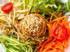 -毛辣果·贵州红酸汤牛肉火锅(西单店)