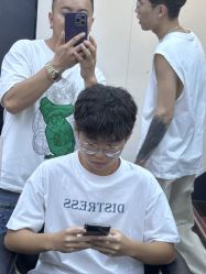 -藤野造型专业烫染接发