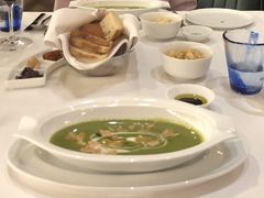-卡佩罗意大利餐厅及酒吧Al Cappello Trattoria