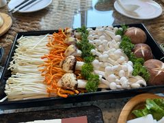 -慢丽江·云南野生菌土鸡锅(西山店)