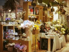 -谷莠子花艺·气球派对·绿植造景·花艺沙龙(金光华广场店)