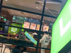 -星巴克(上海虹桥新天地二店)