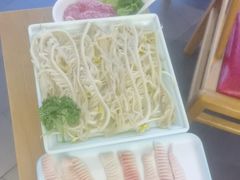 -杨肥肠火锅大排档(火车站花园店)