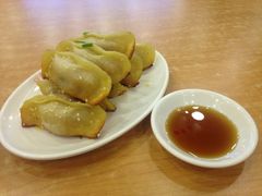 -小姜锅贴(凤凰街店)