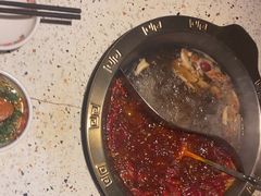 -红九格老火锅(三峡广场店)
