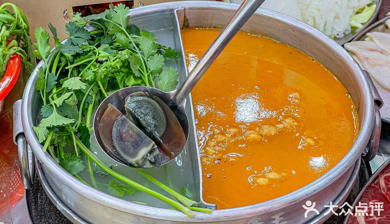 低评分小店也有好味道 | 谁家好老板管自己的火锅叫牛屎湾啊？