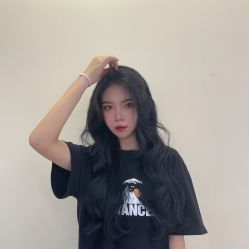 -摩卡造型·烫染·接发