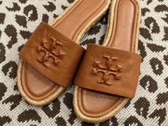 -百联奥特莱斯广场(南京店)