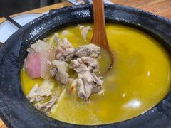 -老滇山寨•云南特色菜•地方菜•民族风情歌舞表演(金碧店)