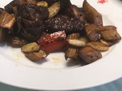 杏鲍菇黑椒牛肉粒-渝信川菜(工体店)