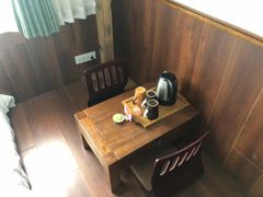 -拖板鞋咖啡旅行酒店(春熙路地铁站店)