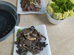 -墨脱石锅椰子鸡•香草鸭•东山羊(大东海店)