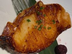 -穹六人间 people 6(岳阳路店)
