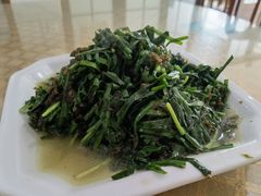 -山里人家土菜馆(茅山店)