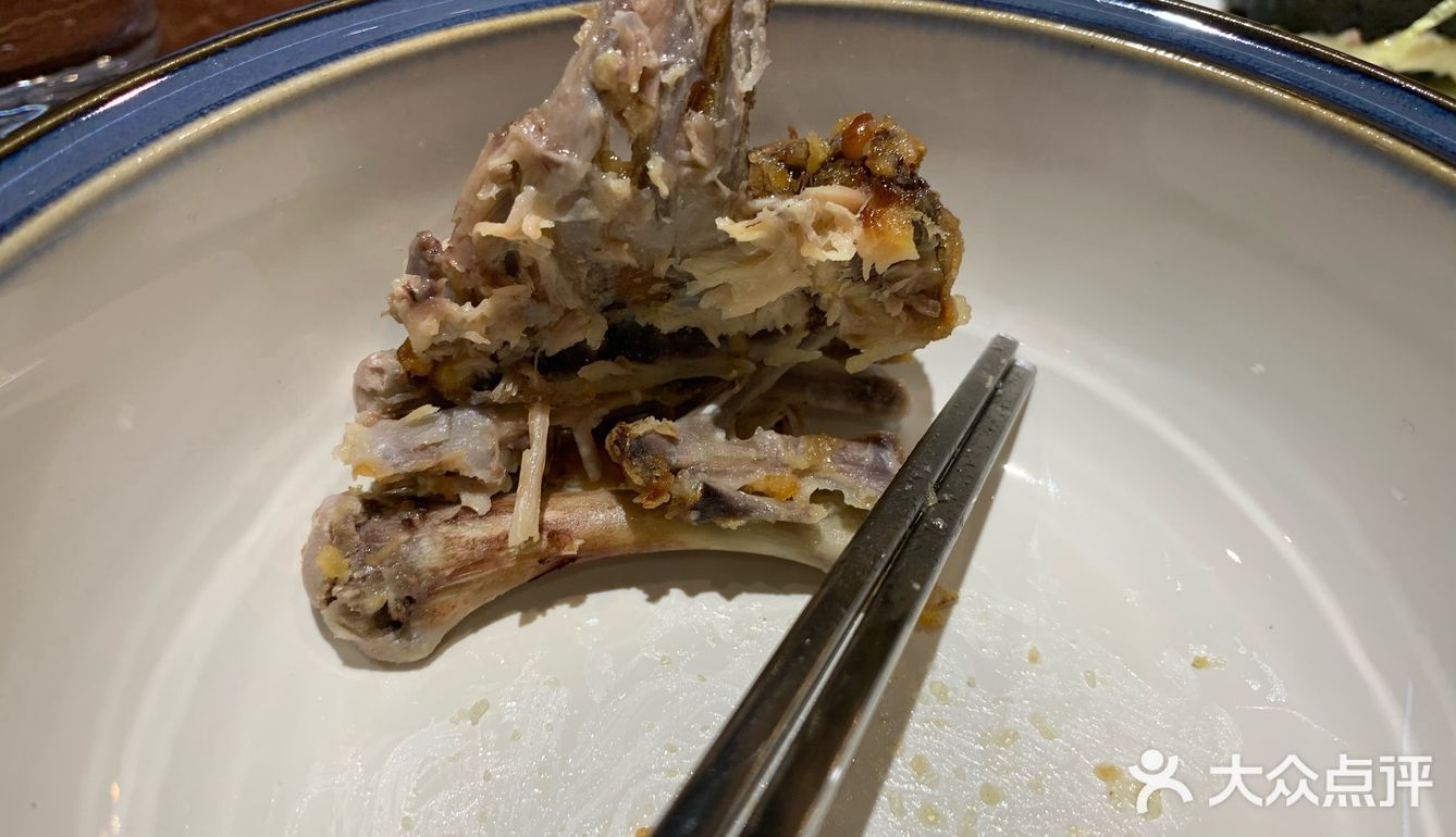 当时是因为逛街累了所以坐在觅坞的门口等位座上