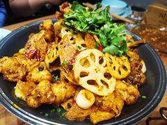 -川流不息·地道川菜·小龙虾(新松江路店)