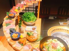 -山川小町·极番烧肉(新地假日广场店)