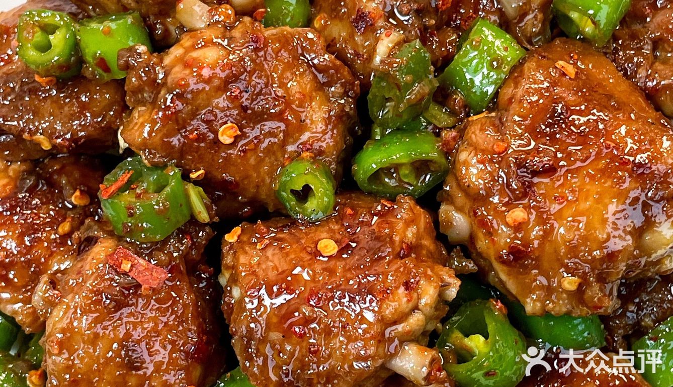 这样做的鸡翅也太费米饭了！