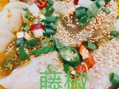 -八二小区抄手(龙湖上城天街店)