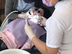 -瑞尔齿科(上海长风大悦城店)