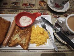 脆脆鱼柳伴德国肠-红茶冰室(伟晴街店)