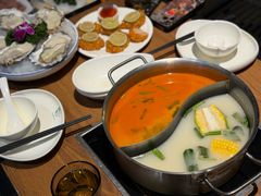 -樾餐厅泰式海鲜火锅(民歌湖店)