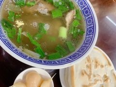 -老孙家泡馍(洒金桥店)