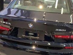 -上海宝信宝马4S店