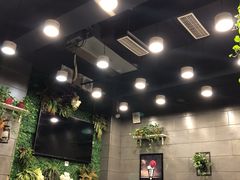 -愉肴麻辣香锅(中山路店)