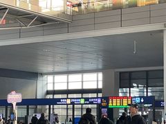 -星巴克(上海虹桥站2A检票口)