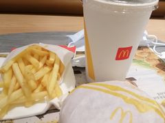 -麦当劳(百联西郊购物中心店)