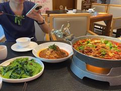 -万重锦·人文川菜馆(骡马市店)