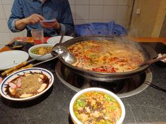 -小饕荟雅安贡椒鱼鲜馆(广福桥店)