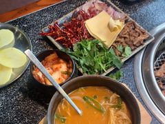 -红泥小火炉·东北泥炉烤肉(天一旗舰店)