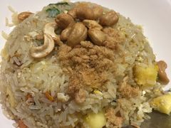 菠萝腰果炒饭-裕记烧腊连锁餐饮(外马分店)