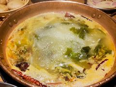 -洱火云南酸菜牛肉火锅(石景山当代商城店)
