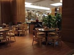-华邑酒店·鲜艳全日自助餐厅