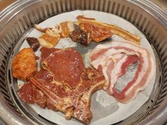 -佰烧海鲜烤肉火锅自助(世茂国际广场店)