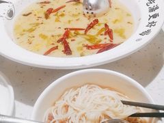 -江渔儿酸菜鱼(奥园广场金发购物中心店)