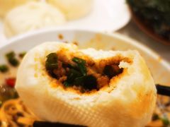 -李与白包子铺(桐梓林店)