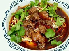 -杨阿六蒸缸羊肉面