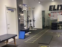 -汗水空间私教健身连锁(SM广场店)
