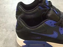 -NIKE上海青浦换季优惠店
